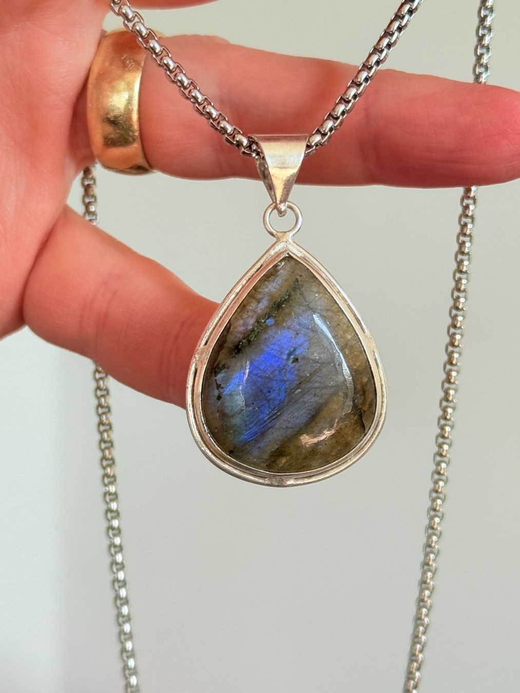 Catenine: Collier Labradorite  - Élégant & Unique! – Nuovo e nell'imballaggio originale da Genève venduto da AGBERG 1