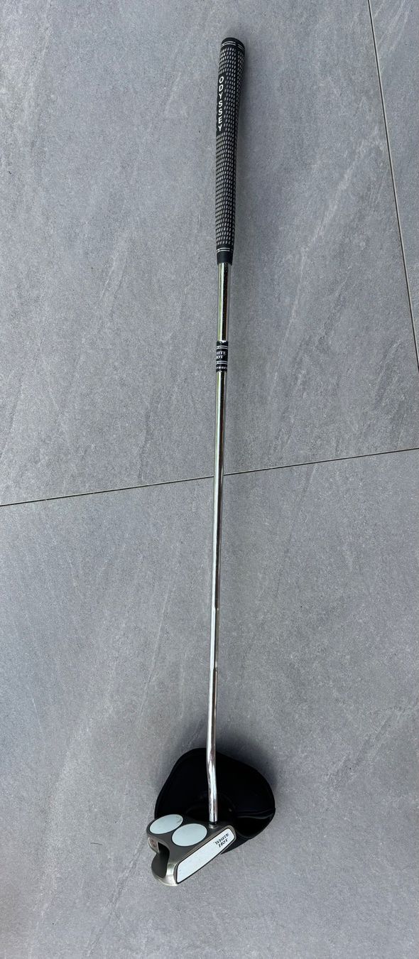 Odyssey Clubs & Sets: Odyssey White Hot 2-Ball Putter – D'occasion à Aarberg par Paul1958 1