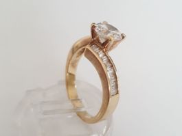Silber Ring 925 er mit Zirkonia Steinen in Gold , Gr 18,2mm