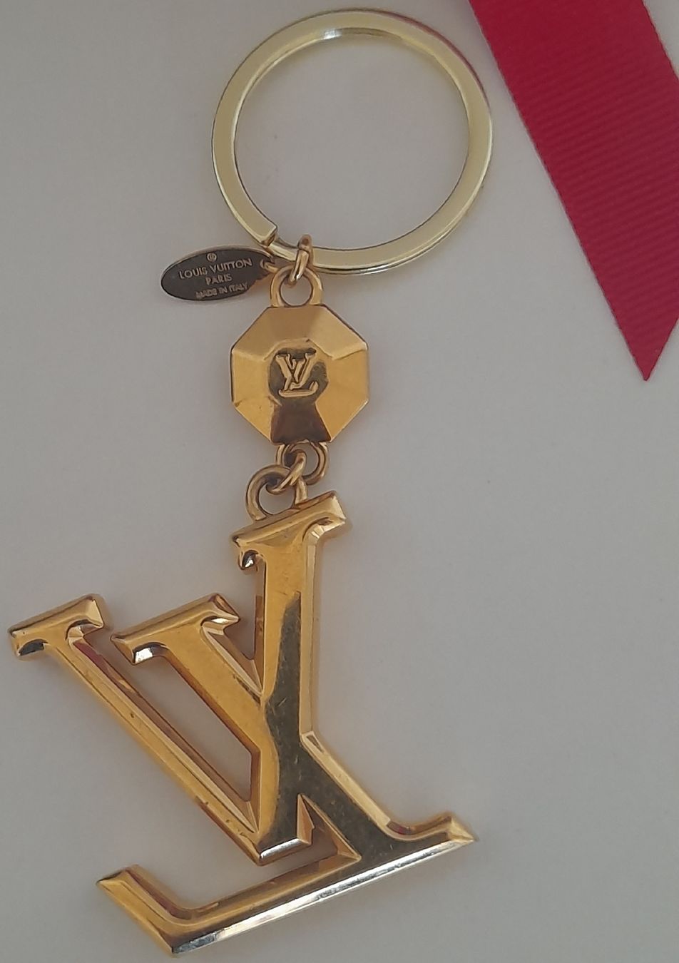 Louis Vuitton Borse da donna: Charm,ou porte clé Louis Vuitton  – Difettoso da Lausanne venduto da Glam-Luxe 1