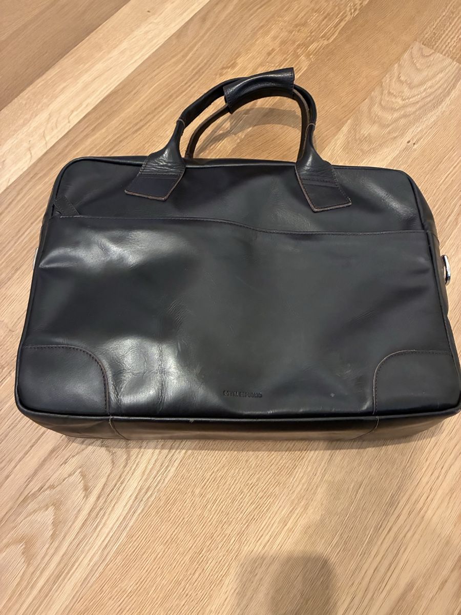 Valigie & Borse: Leder Aktenmappe Royal Republiq – Usato da Hofstetten SO venduto da brandmac