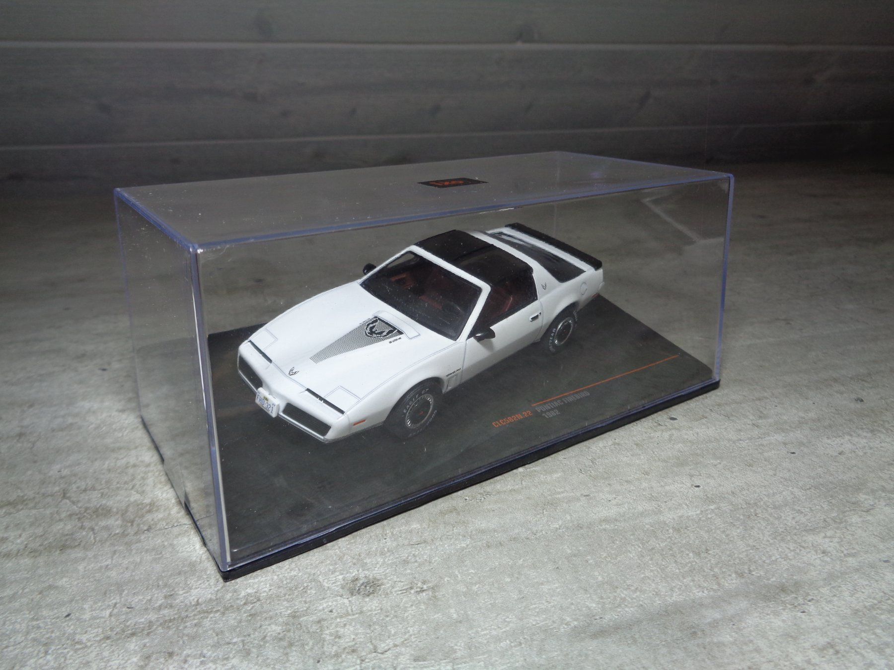 Pontiac Modellautos: Ixo 1:43 Classic Car Pontiac Firebird 1982 – Neu und originalverpackt aus Reconvilier von rallycar 6