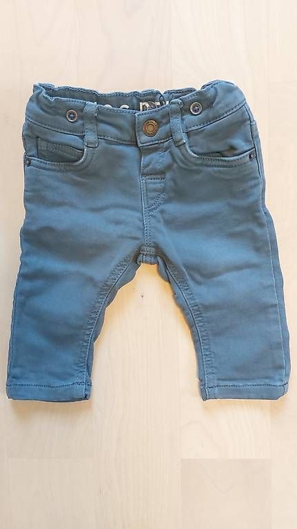Pantaloni: Baby Jeans – Usato da Wohlenschwil venduto da fabulous86 3