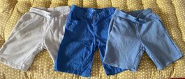 3 bequeme Shorts Gr. 128