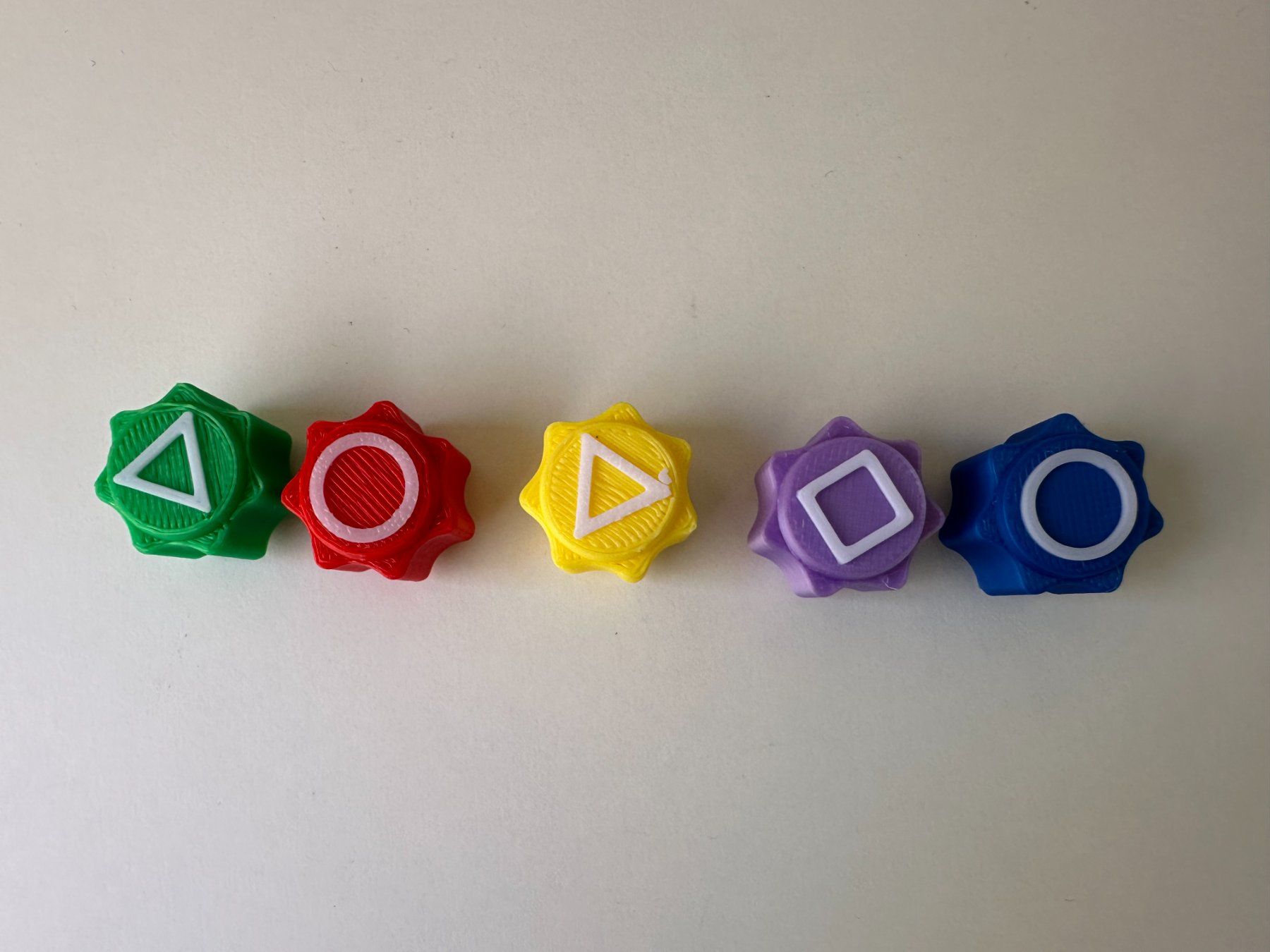 Giochi: Gonggi Squid Game - pions – Usato da Genève venduto da Reveur 3
