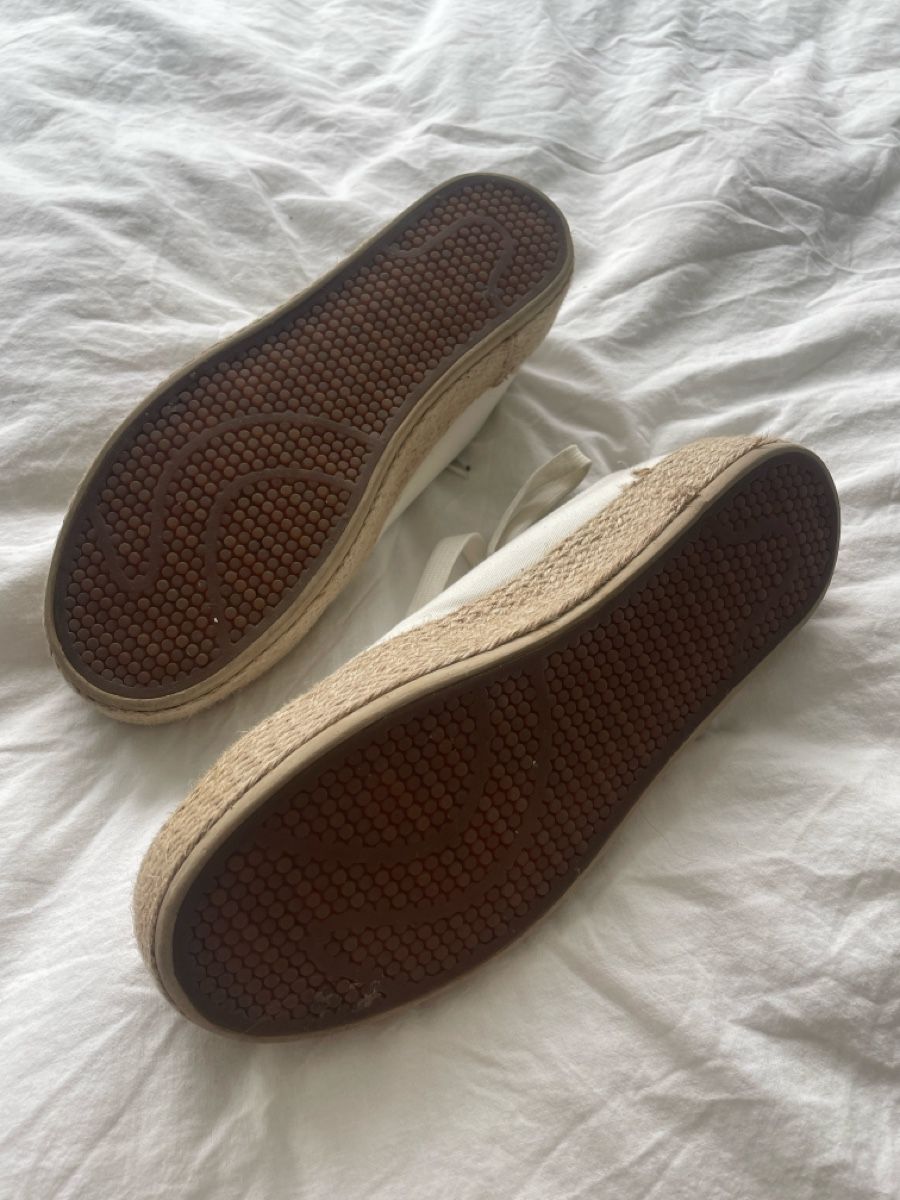 Damenschuhe: Weisse Sommer Sneaker Plateau Bast Gr. 41 – Gebraucht aus St. Niklausen LU von car_2562 3