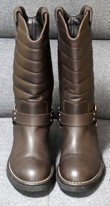 Chanel Scarpe da donna: Boots / Bottes Chanel 38 – Usato da Collonges venduto da Auganien 2