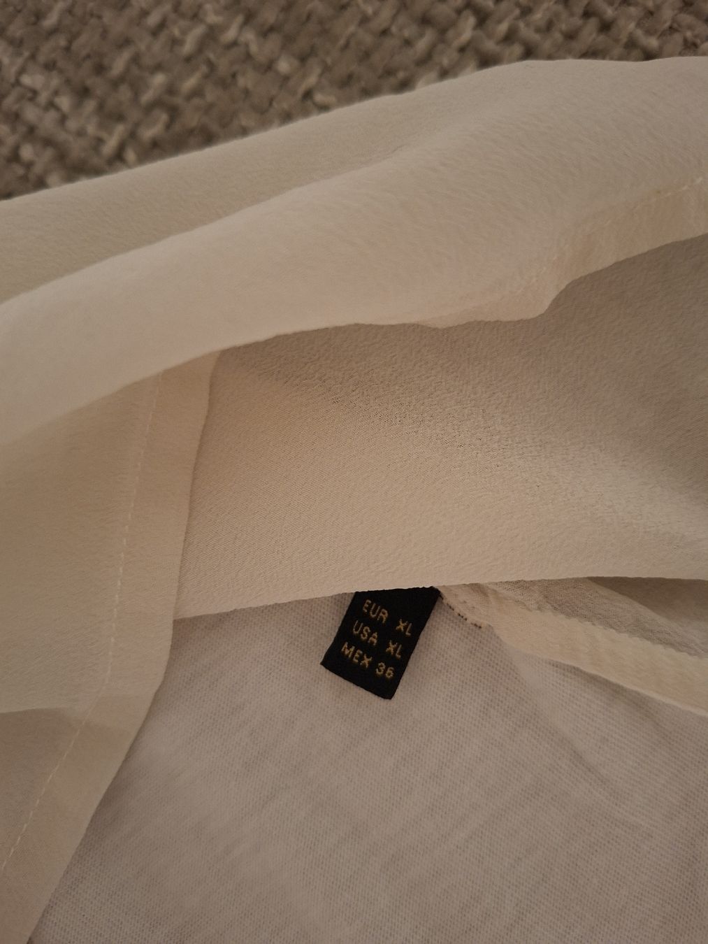 Massimo Dutti Top: Massimo Dutti Top, Cream Colour, Summer Ready! – Usato da Zürich venduto da oli_p8cc 4