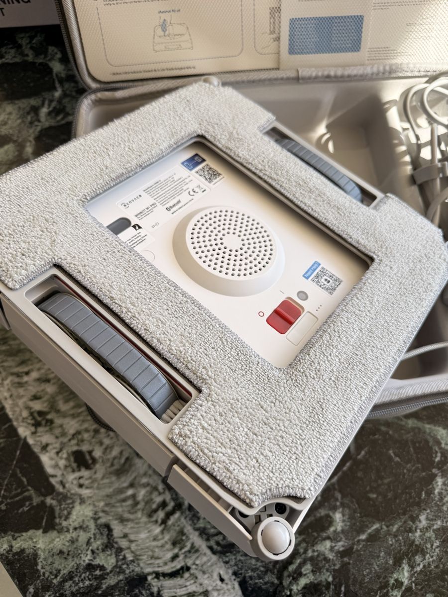 Ecovacs Sonstiges für Haushalt & Wohnen: Ecovacs Winbot W1 Pro Window Cleaning Robot - Unused! 50 – Neu und originalverpackt aus Sorengo von Vreeswijk2 2