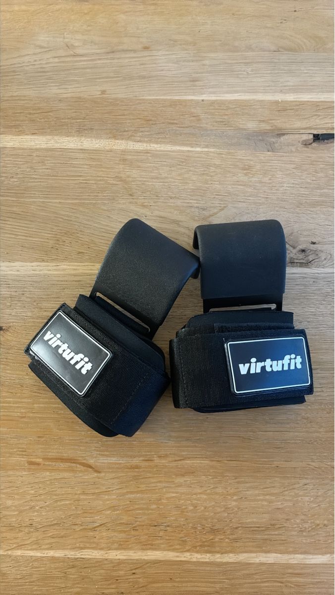 Hometrainer: Virtufit Lifting Hooks - NEW / Zughilfen Krafttraining Gym – Nuovo (secondo la descrizione) da Zürich venduto da ZuziHaj