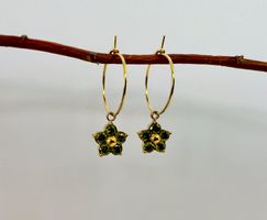 Creolen Gold - hypoallergen - Blume - edler Anhänger