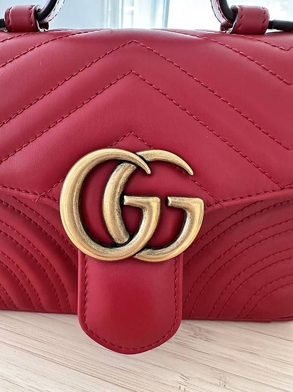 Gucci Borse da donna: Gucci Marmont Tasche rot – Usato da Gränichen venduto da Adero 4