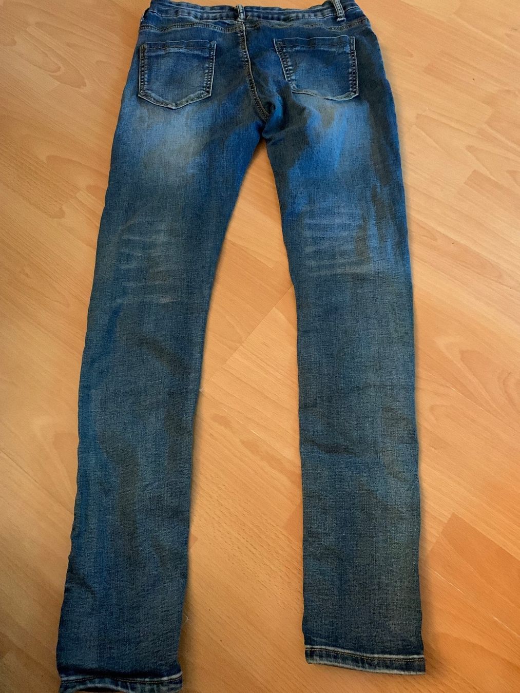 Jeans: Joli jeans Yendi t. 40 – Usato da MEYRIN venduto da Gwendo10 1