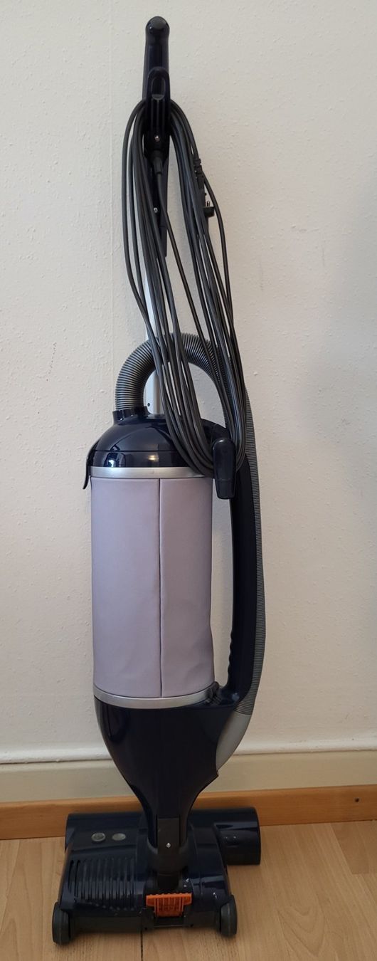 Lux Aspirateurs & Accessoires: Lux Handyclean ET Vacuum Cleaner Used – D'occasion à Zürich par tzhbuanb 5