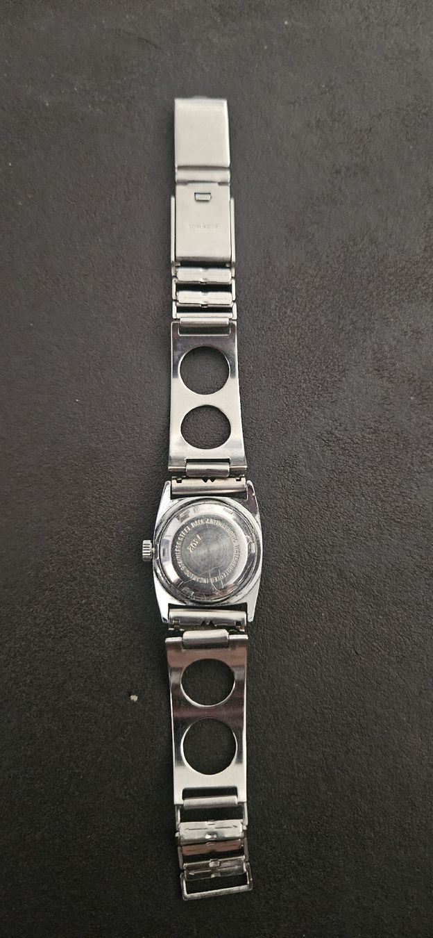 Montres: automatic Damen Uhr ADAP. läuft – D'occasion à Hägendorf par Poisonapple 4