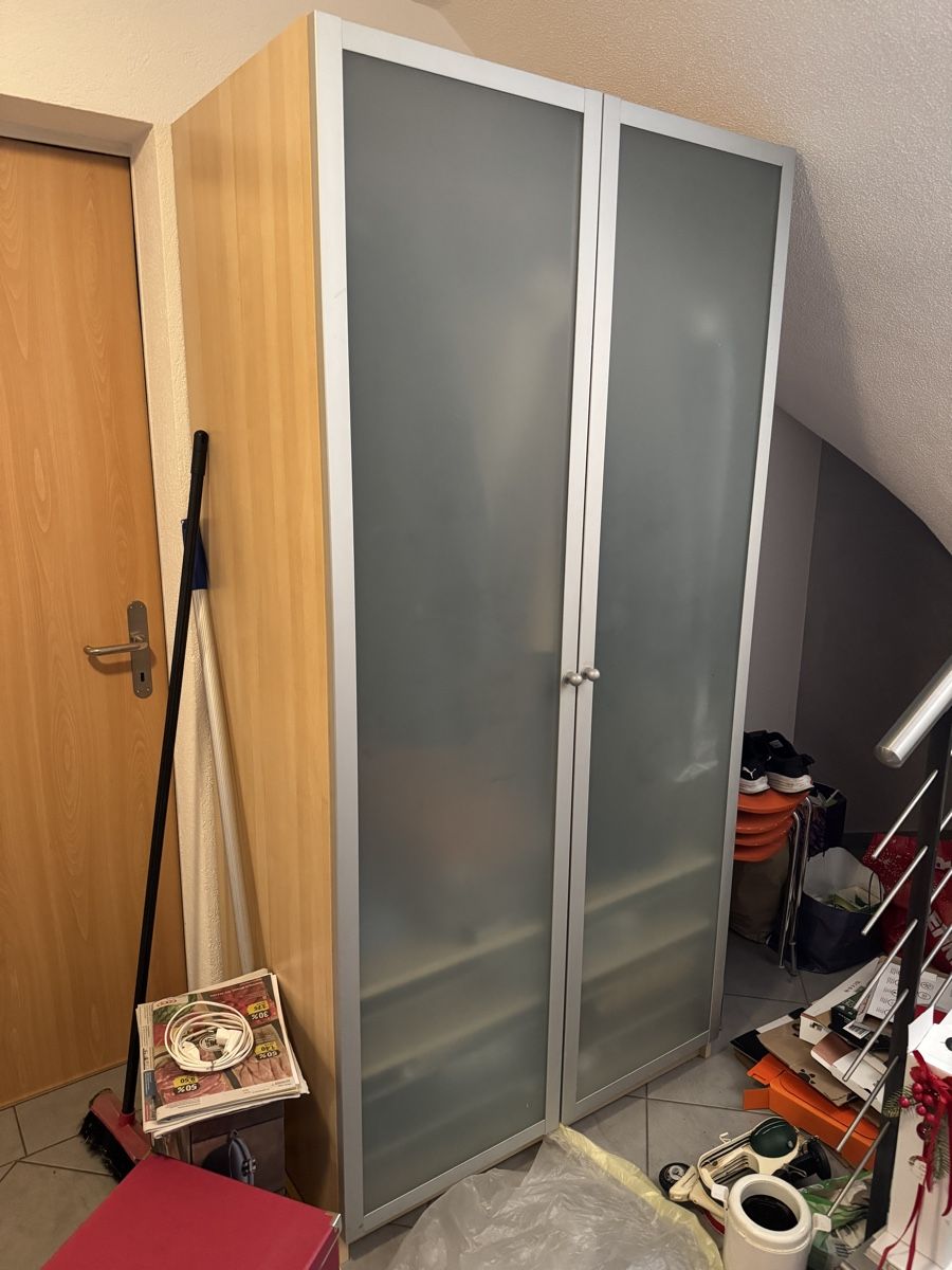 Ikea Armadi: IKEA PAX 200x100x60 MIT GLASTÜREN – Usato da Bern venduto da carminel8
