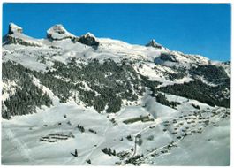 Leysin mit Tours d'Aï (Luftaufnahme)