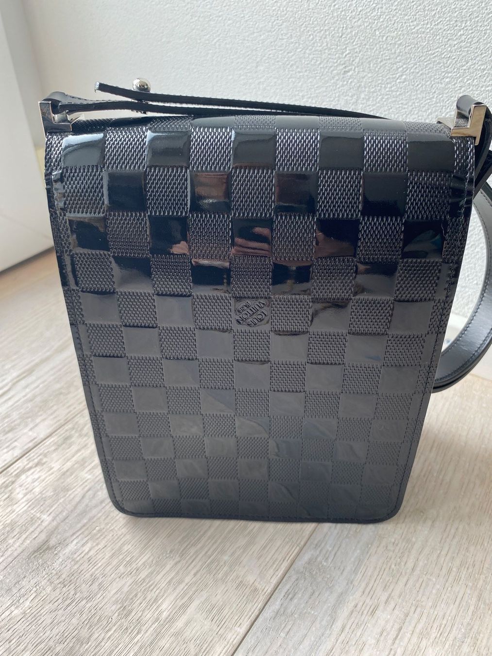 Louis Vuitton Taschen: Louis Vuitton Club Damier Noir – Gebraucht aus Nohl von Gross2 1