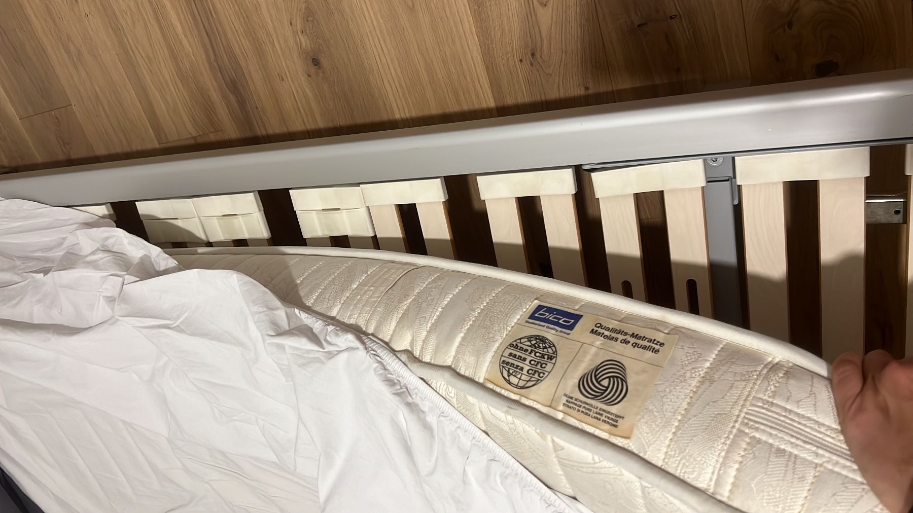 Letti: Einzelbett mit verstellbarem Kopfteil + Matratze: GRATIS – Usato da Zürich venduto da lel_pdl9 3