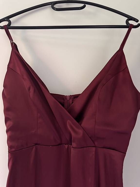 Vestiti: Vestito bordeaux lungo con spacco  – Usato da Muralto venduto da tes_s78j 2