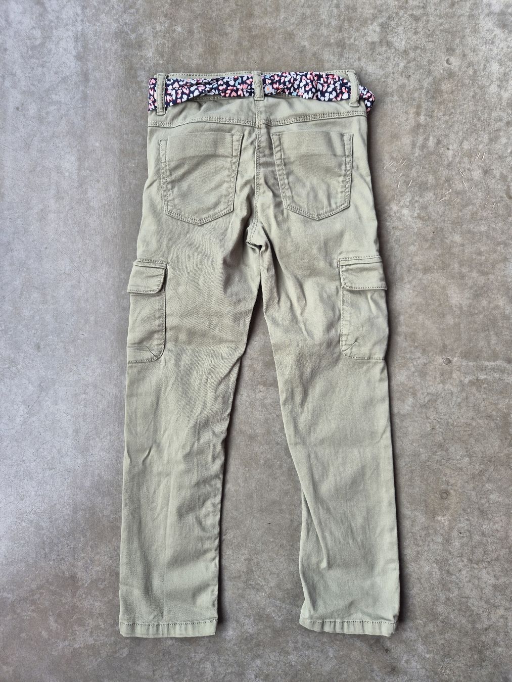 S.Oliver Pantaloni: Hose von S.Oliver Gr. 122 – Usato da Jona venduto da Mimimi87 1
