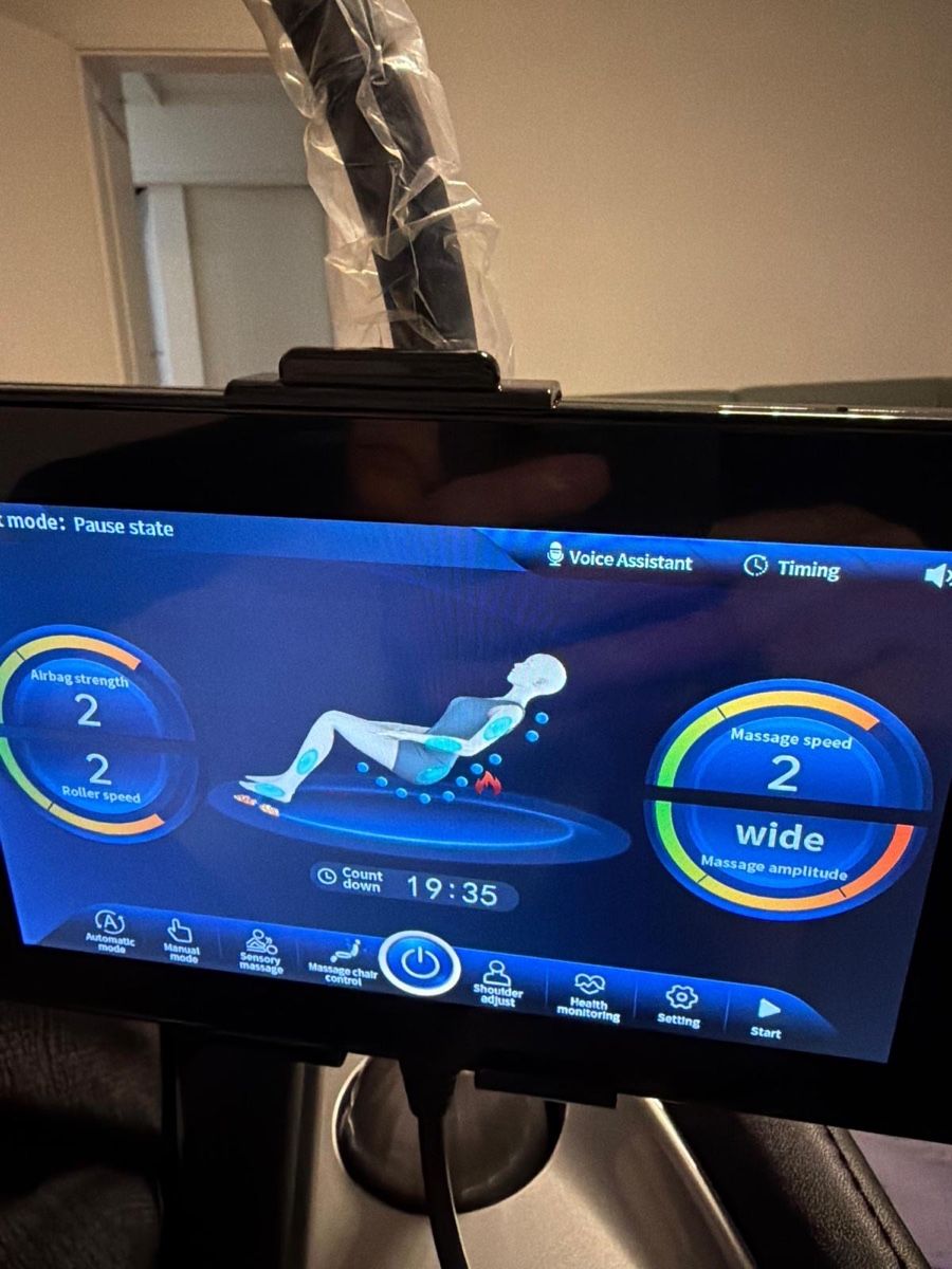Massagegeräte: Massagesessel ELEGO VELVORY SL TRACK schwarz neu – Neu (gemäss Beschreibung) aus Kloten von sue_z7lh