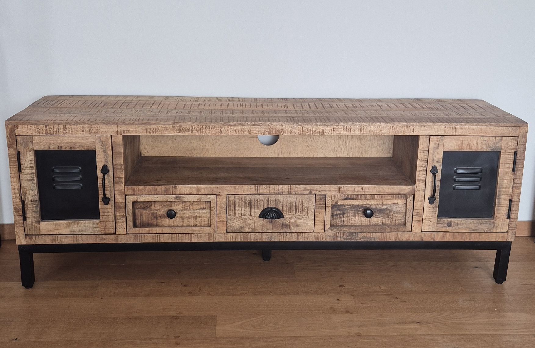 Meubles TV: Landscape Lowboard TV Möbel – D'occasion à Rotkreuz par FS32