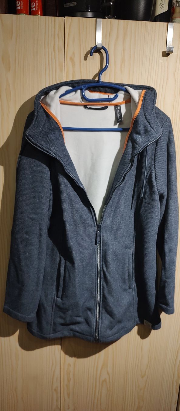 Giacche: Jacke mit Kapuze Damen  – Usato da Grenchen venduto da car_qq2t 2