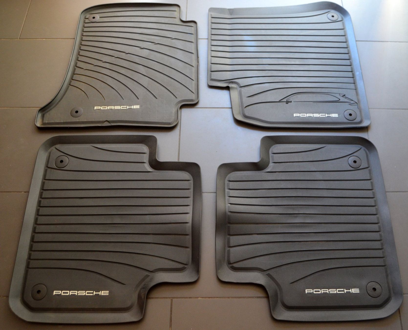 Porsche Tappeti & Tappetini: Porsche Gummimatten / tapis en caoutchouc – Usato da Collonges venduto da arashee 1