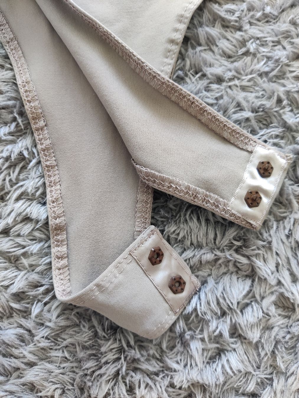 Primark Top: Body – Nuovo (secondo la descrizione) da Pieterlen venduto da Saemelili 2