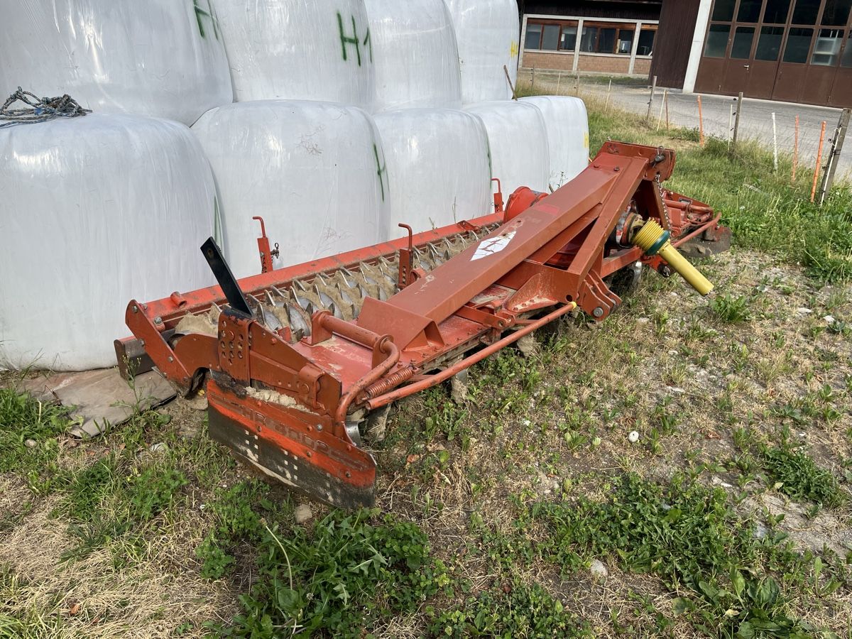Tutte le macchine: Kreiselegge Kuhn HR 4002 – Usato da Willisau venduto da Schumi00 1