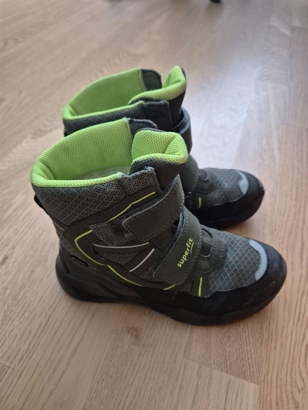 Superfit Scarpe per ragazzi: Winterstiefel Kinder Superfit Gr.33 Goratex – Usato da Pfäffikon SZ venduto da Ka6ka