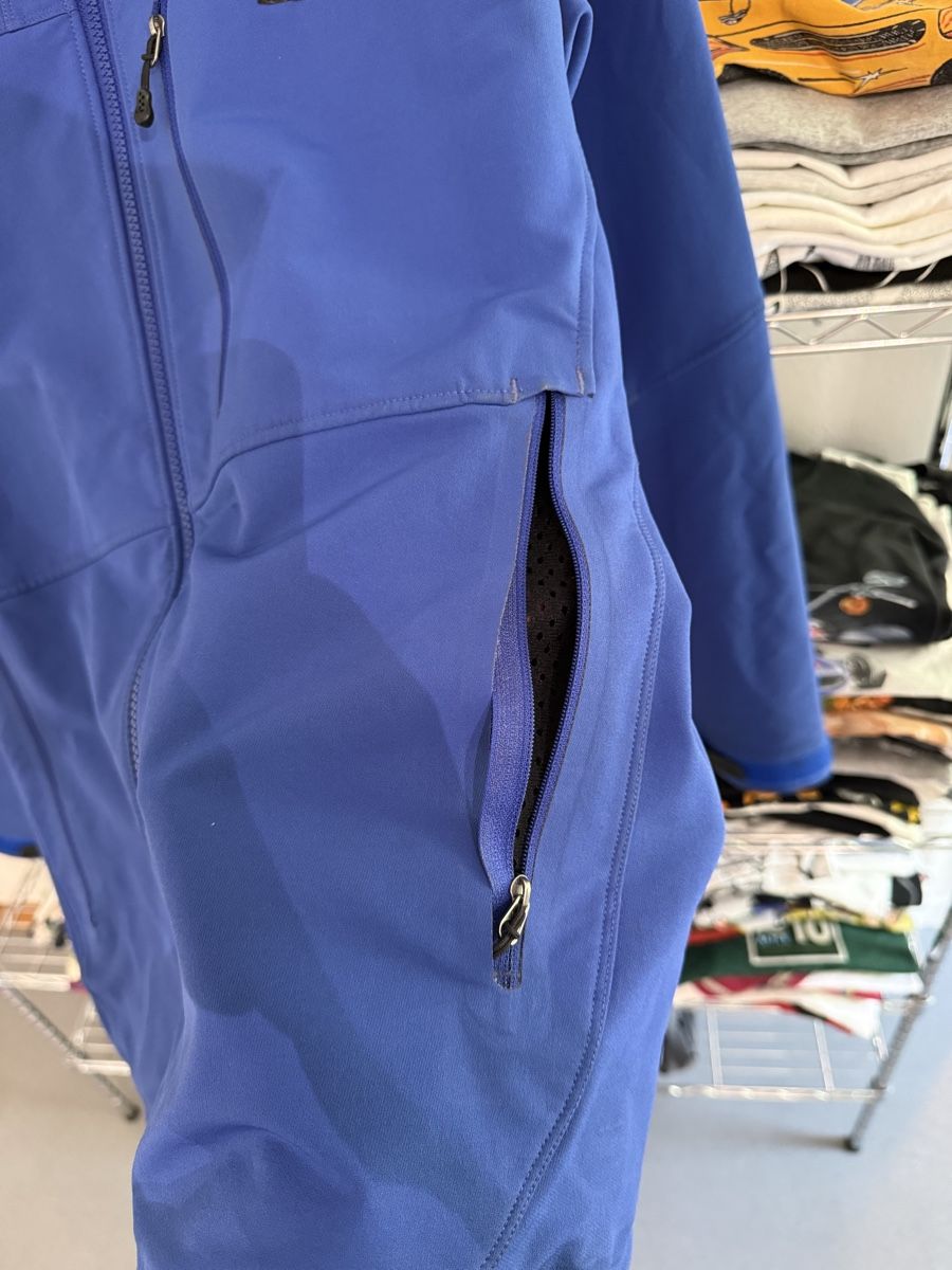 Patagonia Cappotti: 2010 Patagonia Softshell Jacket Size M  – Usato da Lausanne venduto da user1020rnt 4