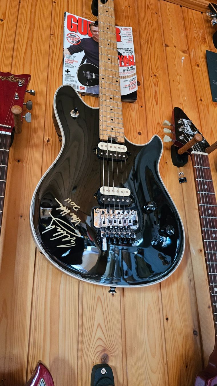 EVH Strumenti musicali: EVH Wolfgang USA Signed! – Usato da pieterlen venduto da AntonelloGuitars