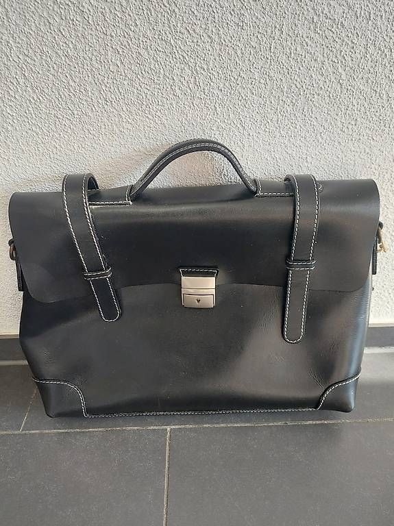 Koffer & Taschen: Schwarze Echtleder-Businesstasche, Aktentasche – Gebraucht aus Schachen LU von Mister-jo
