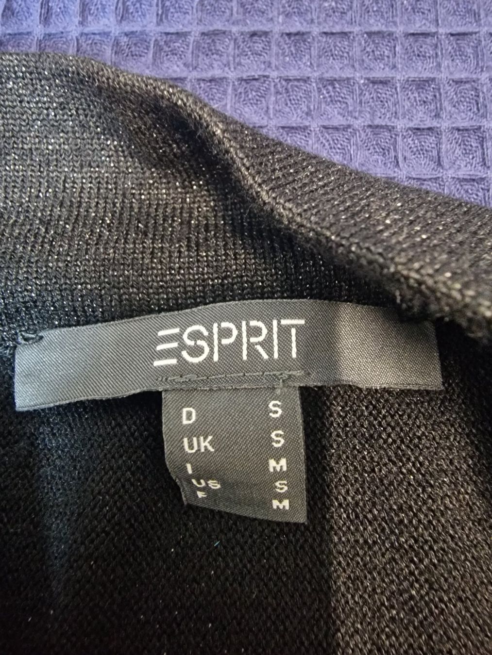 Esprit Pullover & Sweatshirts: Esprit Pullover schwarz mit Glitzer Gr S wie neu – Neu (gemäss Beschreibung) aus Meierskappel von HeartWear 3