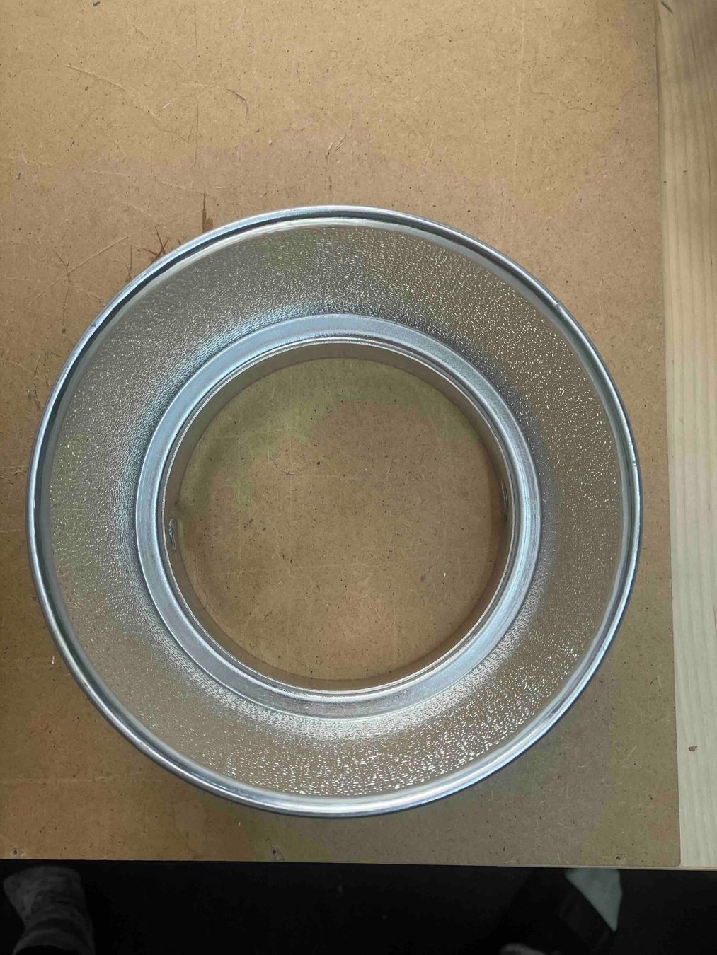 Flash: Weitwinkel-/Schirm-Reflektor 16cm 90° – Usato da Rümlang venduto da deniz-78 1
