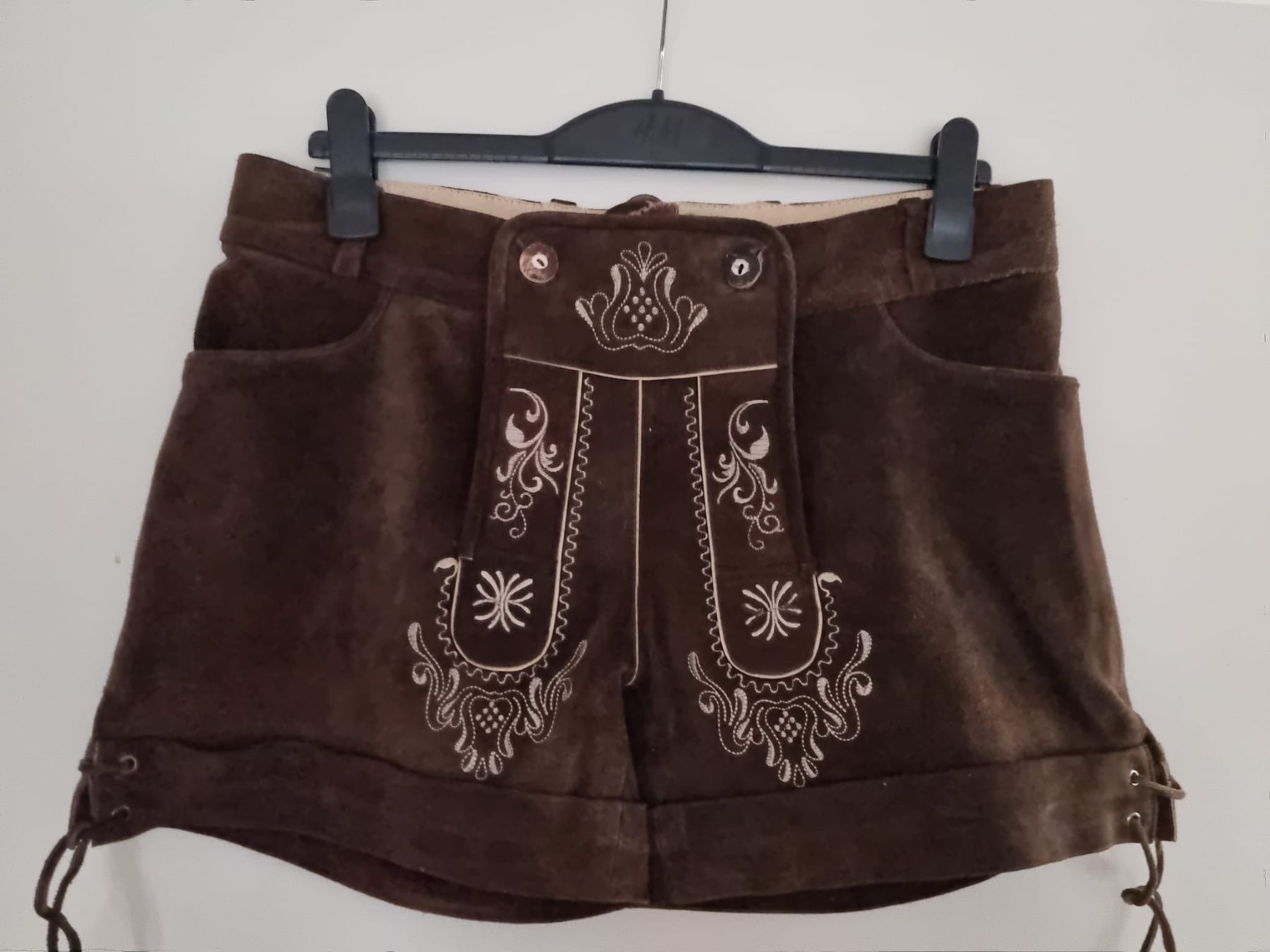 Costumi: Trachtenlederhosen Gr. 40 – Usato da Oberegg venduto da MR-shop