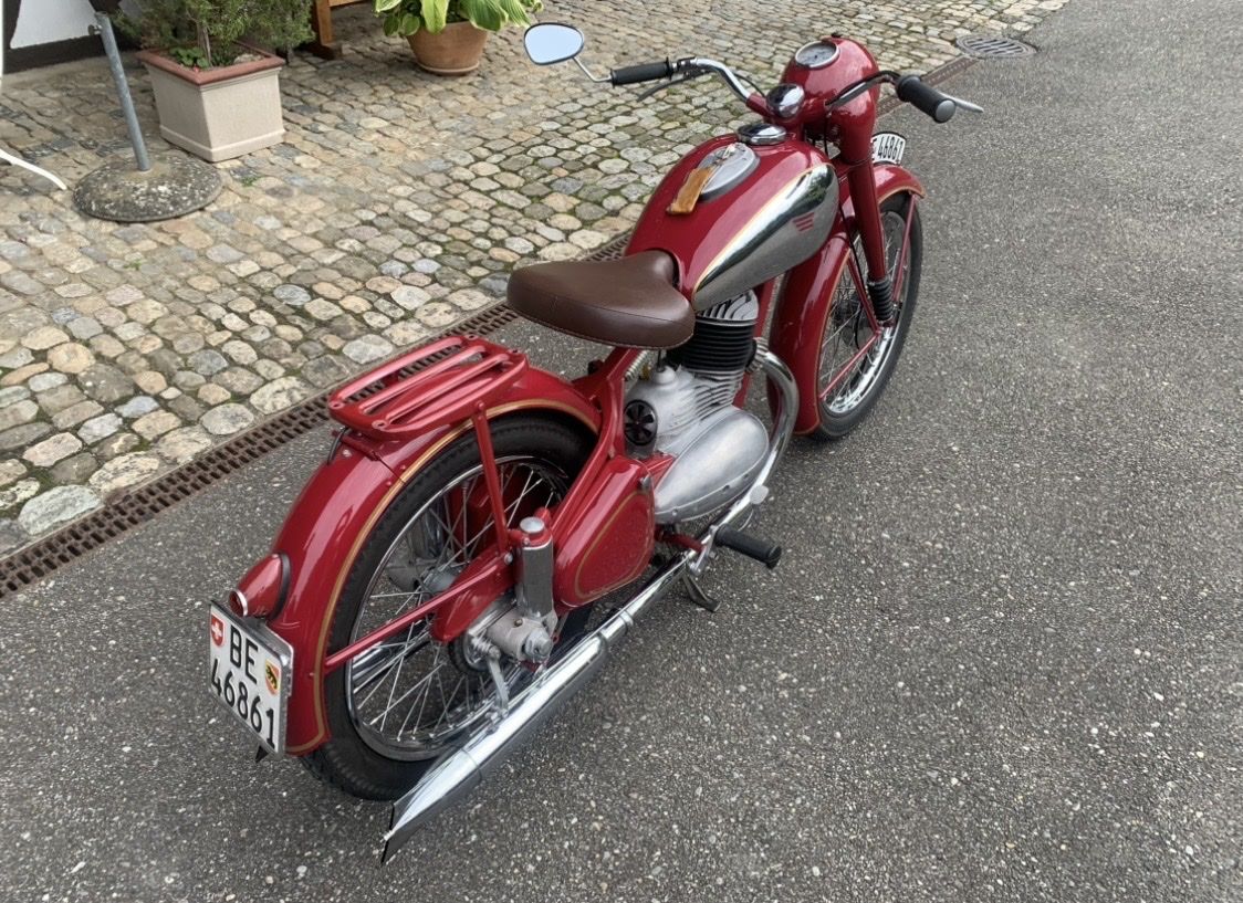 Jawa Strasse: Oldtimer Motorrad JAWA 250 Perak – Gebraucht aus Thunstetten von Iseli12 7