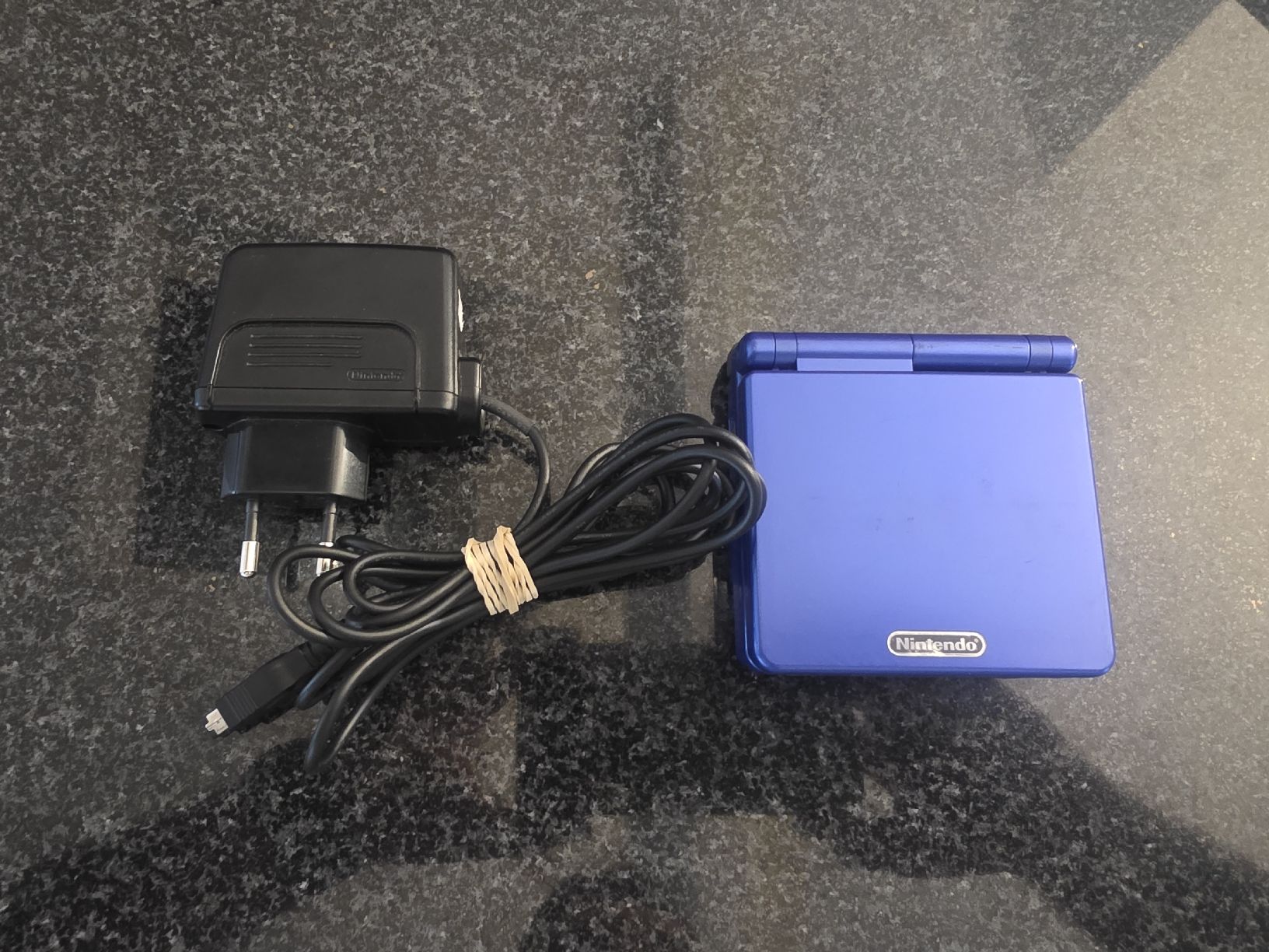 Nintendo Konsolen: Gameboy Advance SP  – Gebraucht aus Chavornay von Crash37