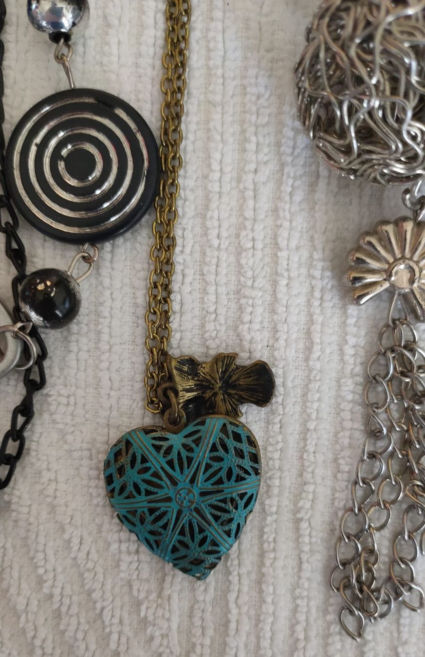Autres bijoux: Modeschmuck (B) – D'occasion à Luzern par Luzern_Energy 3