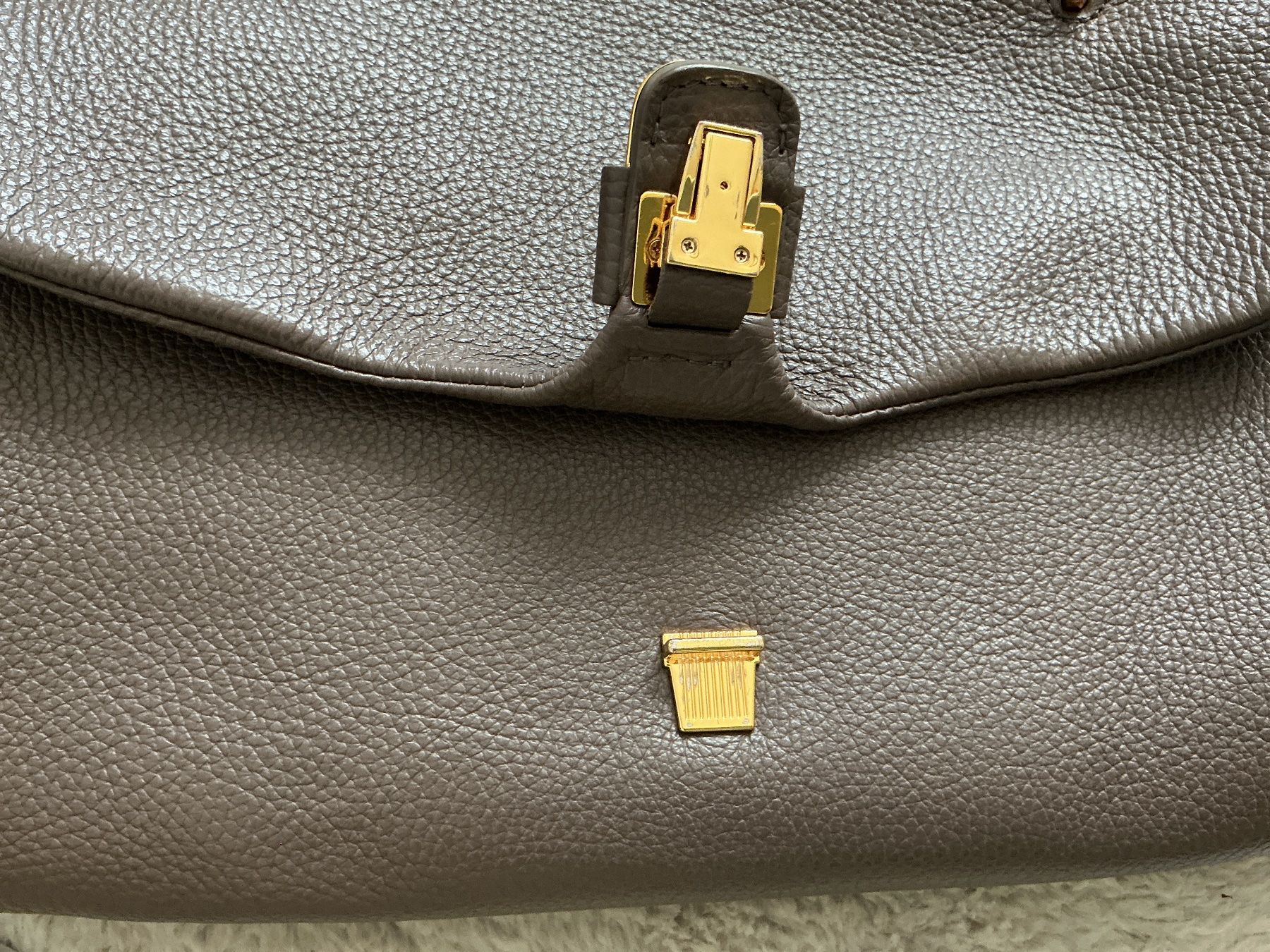 Coccinelle Taschen für Damen: Coccinelle Leder Tasche – Neu (gemäss Beschreibung) aus Wettingen von Andres54 4