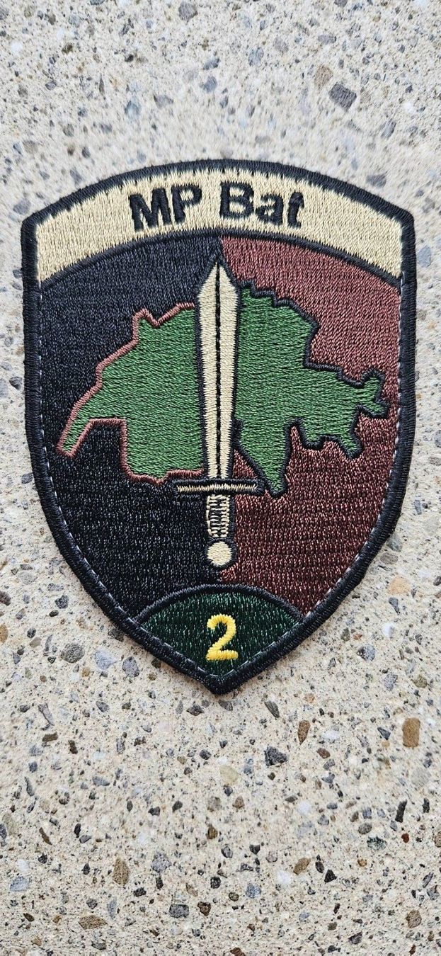 Schweizer Armee Plaketten & Abzeichen: *** Badge MP Militärpolizei mit klett *** – Neu und originalverpackt aus Riedholz von fr_sIruP