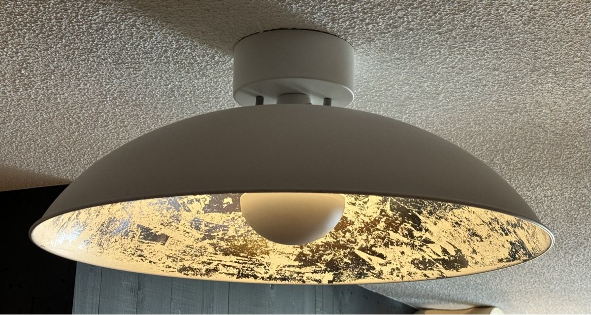 Lampadari & plafoniere: Decken-/ Wandleuchte – Usato da Dänikon ZH venduto da Plaetschernderbach 1