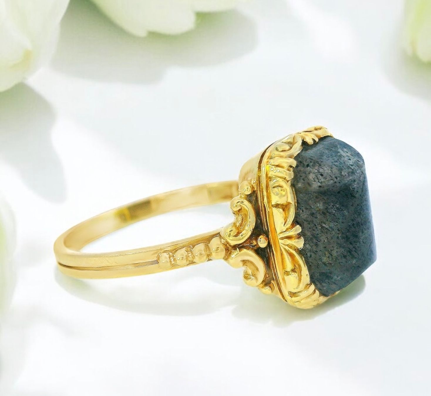 Anelli: Antiker 14k 585 Ring Labradorit im historischen Design – Usato da Embrach venduto da estzeh1 5