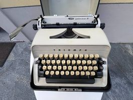 Macchina da scrivere vintage Triumph Gabriele 20