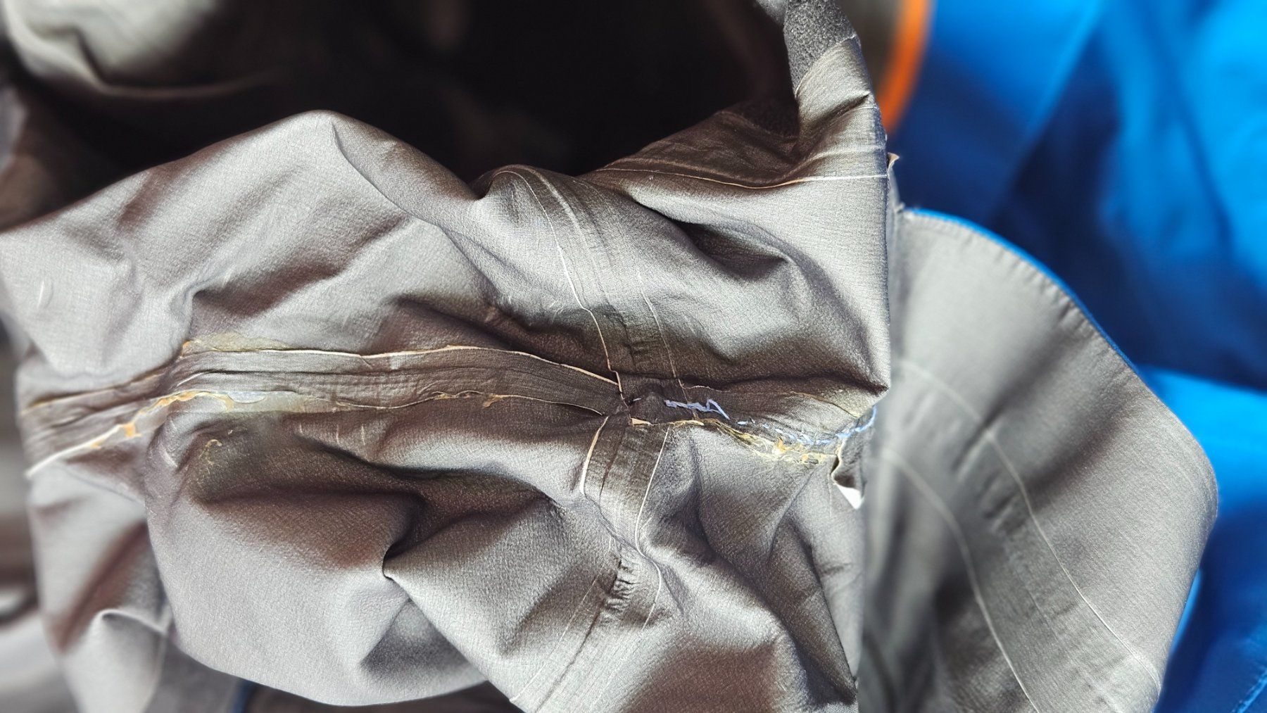 Peak Performance Pantaloni: Gore Tex Hose Peak Performance S (M) – Difettoso da Cormondrèche venduto da ohawa 5