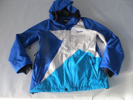 Zimtstern Switzerland Skijacke Gr. 152/158 für coole Kids