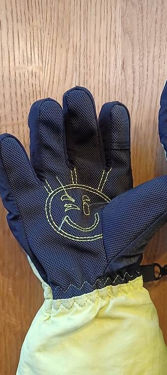 Guanti: Handschuhe Kinder, Grösse 98 / 104 – Usato da Wangen SZ venduto da coni2204_10 2