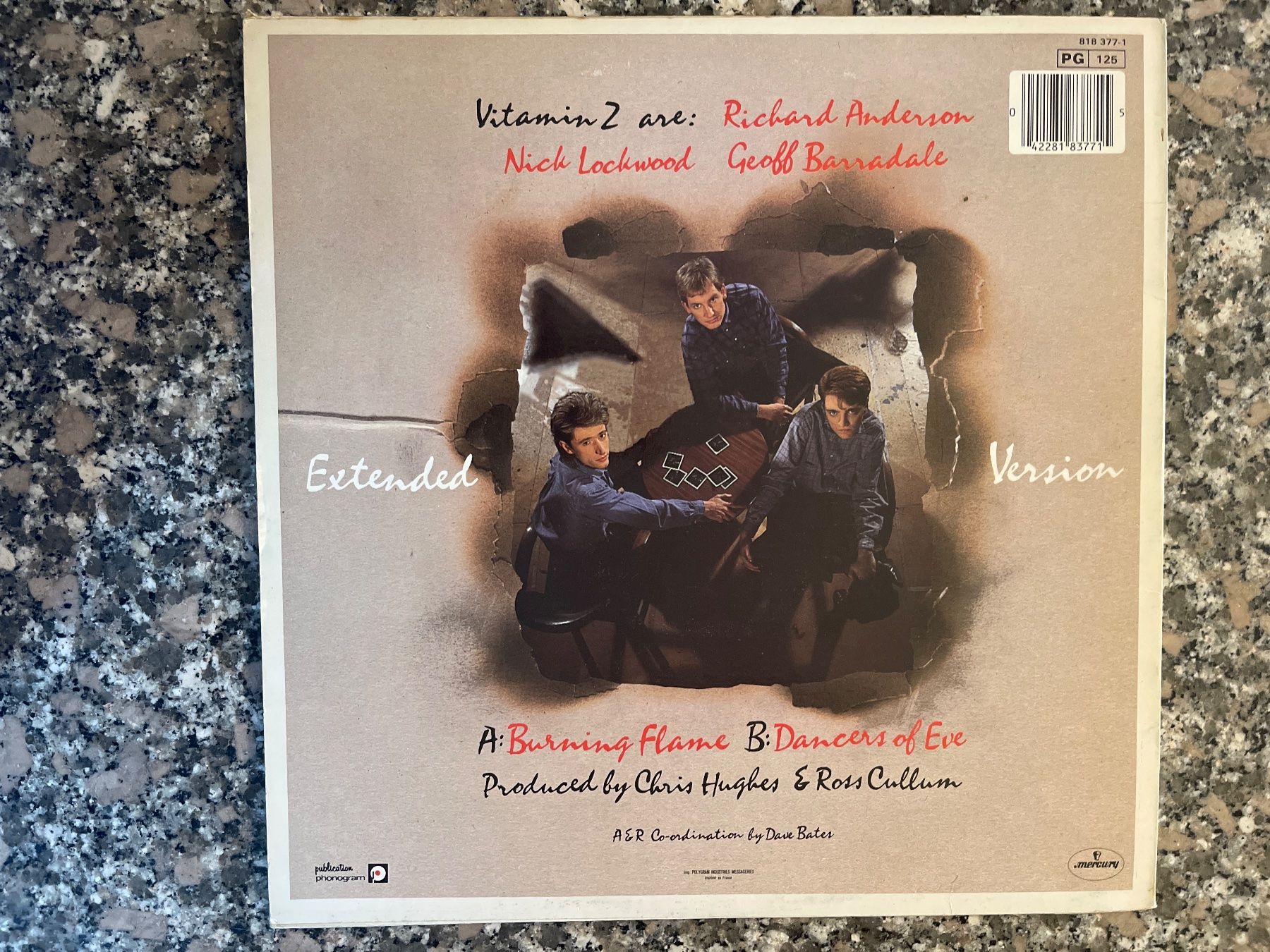 Vinyles: A108/Vitamin Z - Burning Flame – D'occasion à Frutigen par Philippe_jsp 1